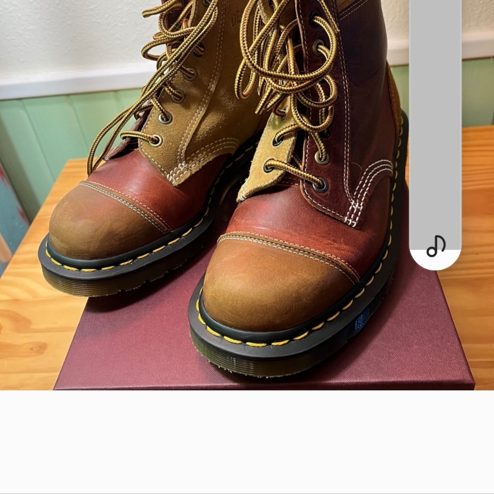 Doc Marten Limited Edition Made In England 1460 Multi Dead Stock Boots Womens 8
